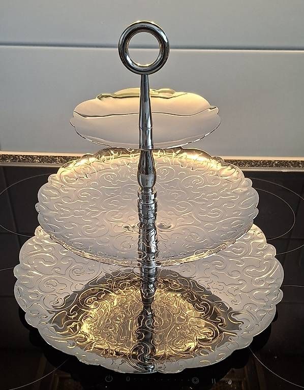 Alessi Servierplatten: Etagere Alessi Dressed Marcel Wanders gebraucht – Gebraucht aus Rotkreuz von Zug61