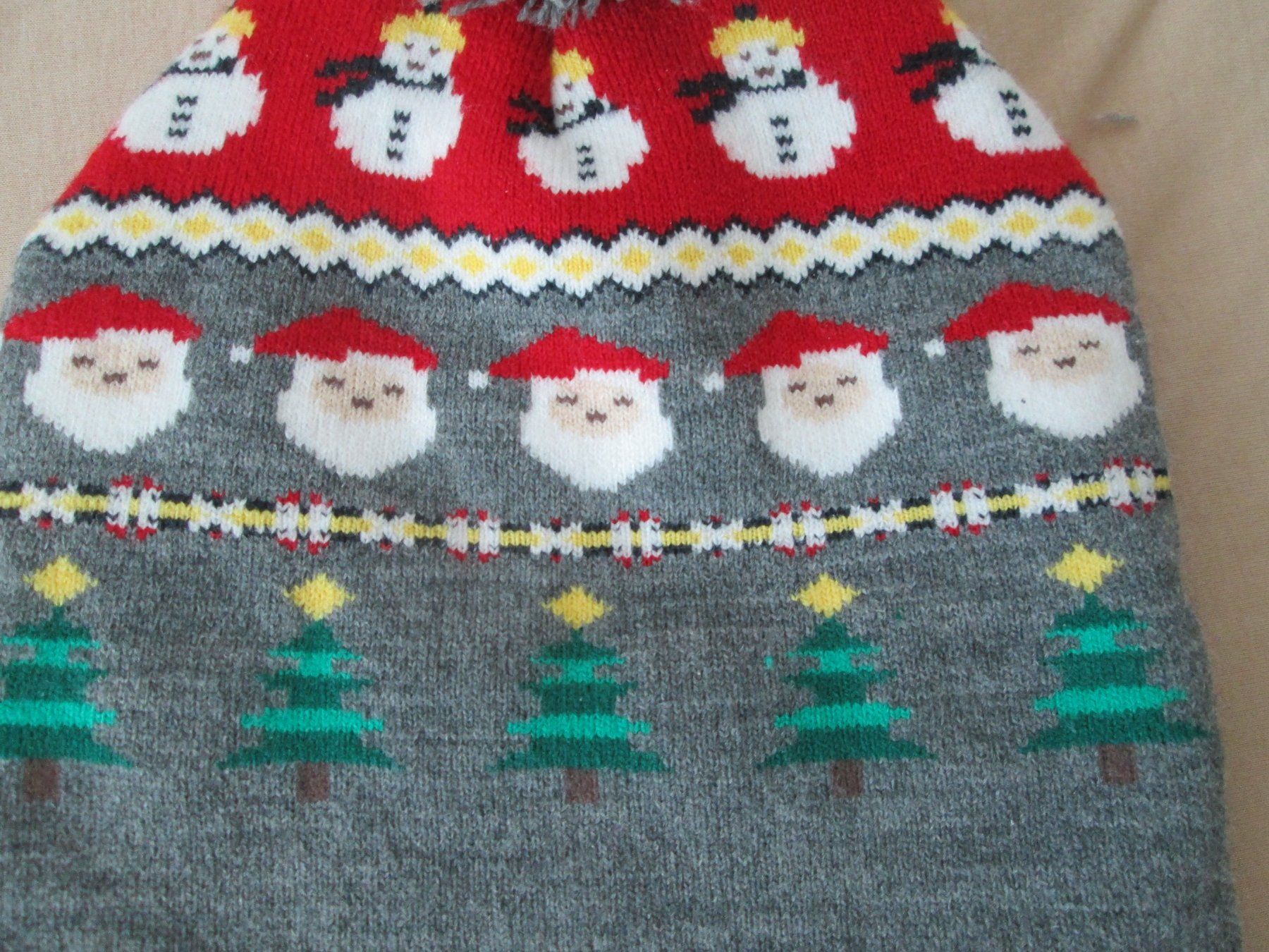 Chapeaux, bonnets & casquettes: Weihnachtsmütze – Neuf (Voir description) à Neuchâtel par Dualseele 2