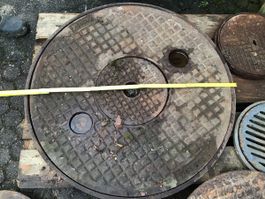 Dohlendeckel mit Rahmen