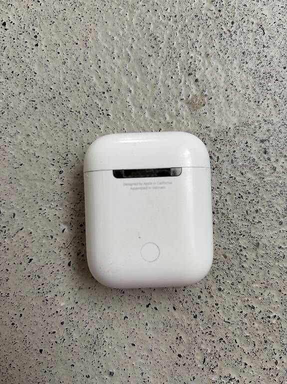 Cuffie: AirPods – Usato da Bern venduto da mari773 3