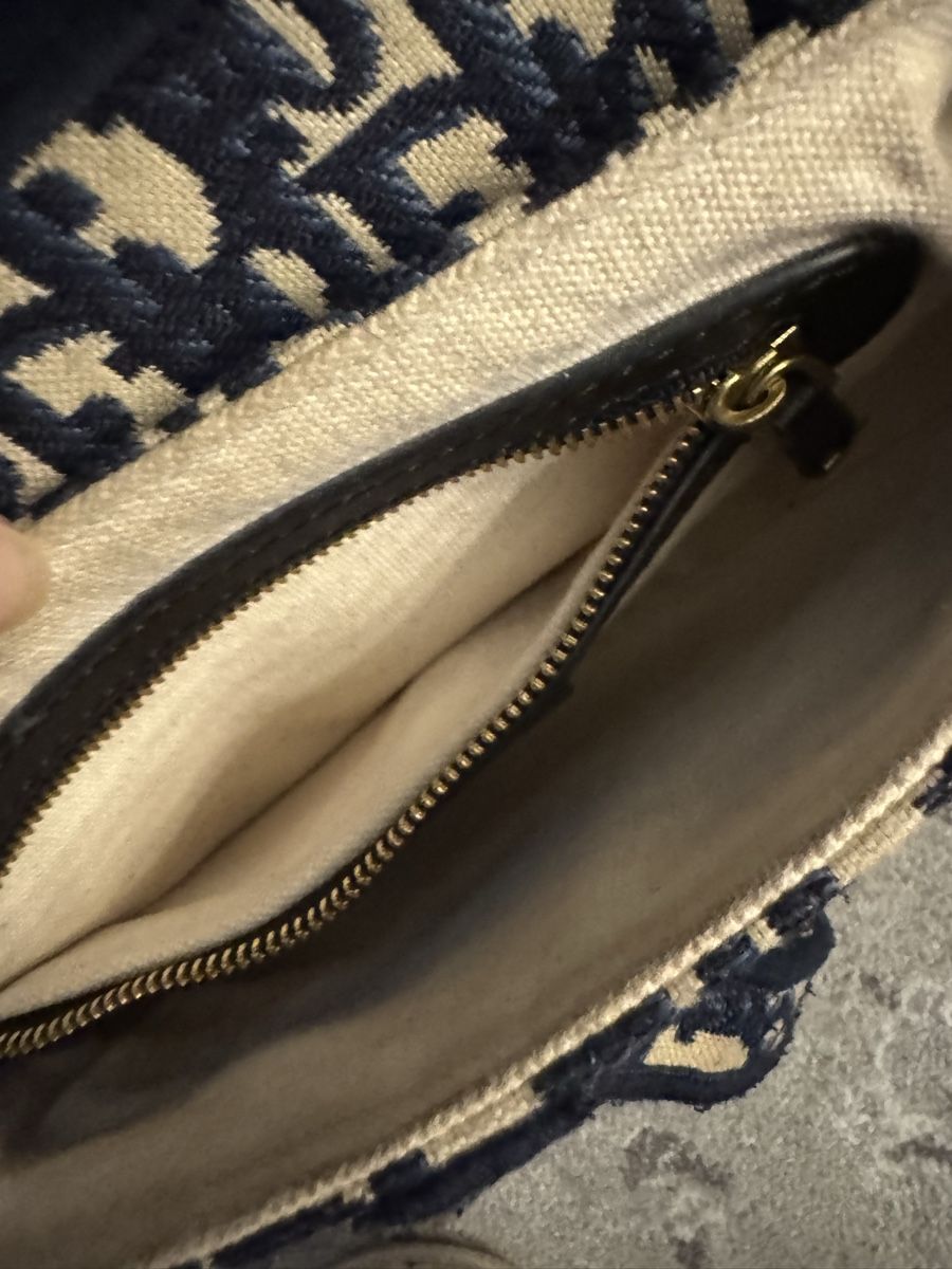 Taschen für Damen: Handtasche – Gebraucht aus Schaan von kri_tsw8 5