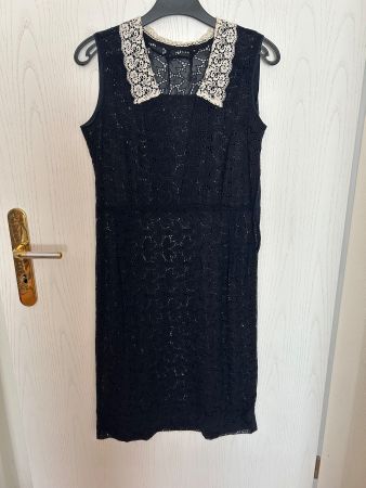 Damenkleid aus Spitzen dunkelblau