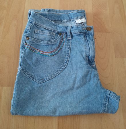 3/4 Jeanshose  Gr. 42 - bpc - Spendenaktion