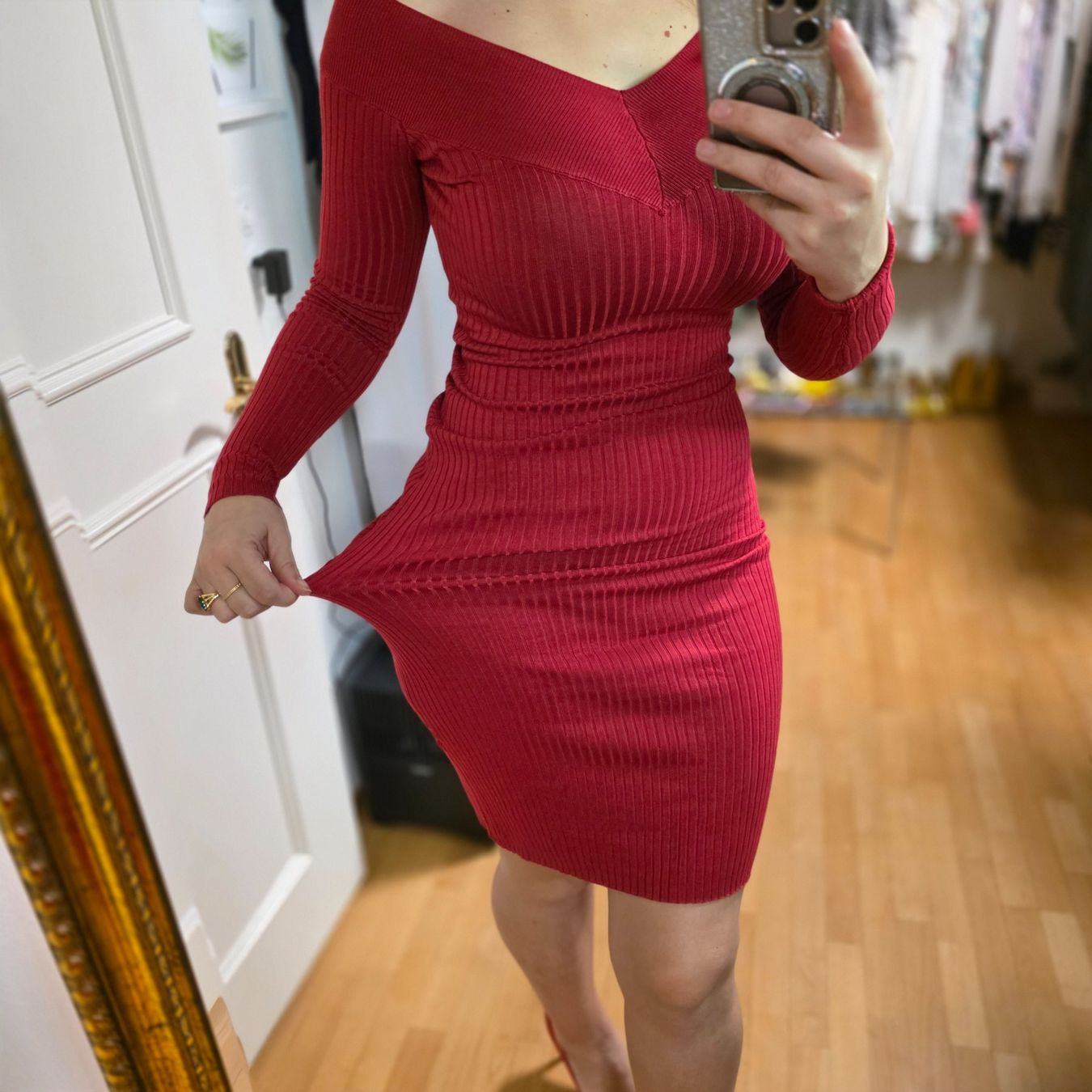 Vestiti: Rotes geripptes Kleid – elastisch und bequem – Usato da Wald ZH venduto da CapLux 2