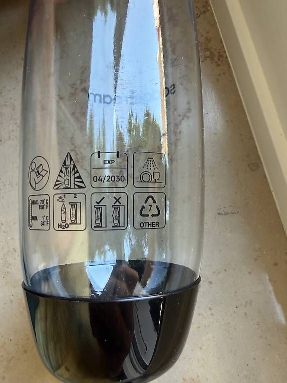 Elettrodomestici da cucina: Soda Stream Wasersprudler – Usato da Allschwil venduto da Monika4 1