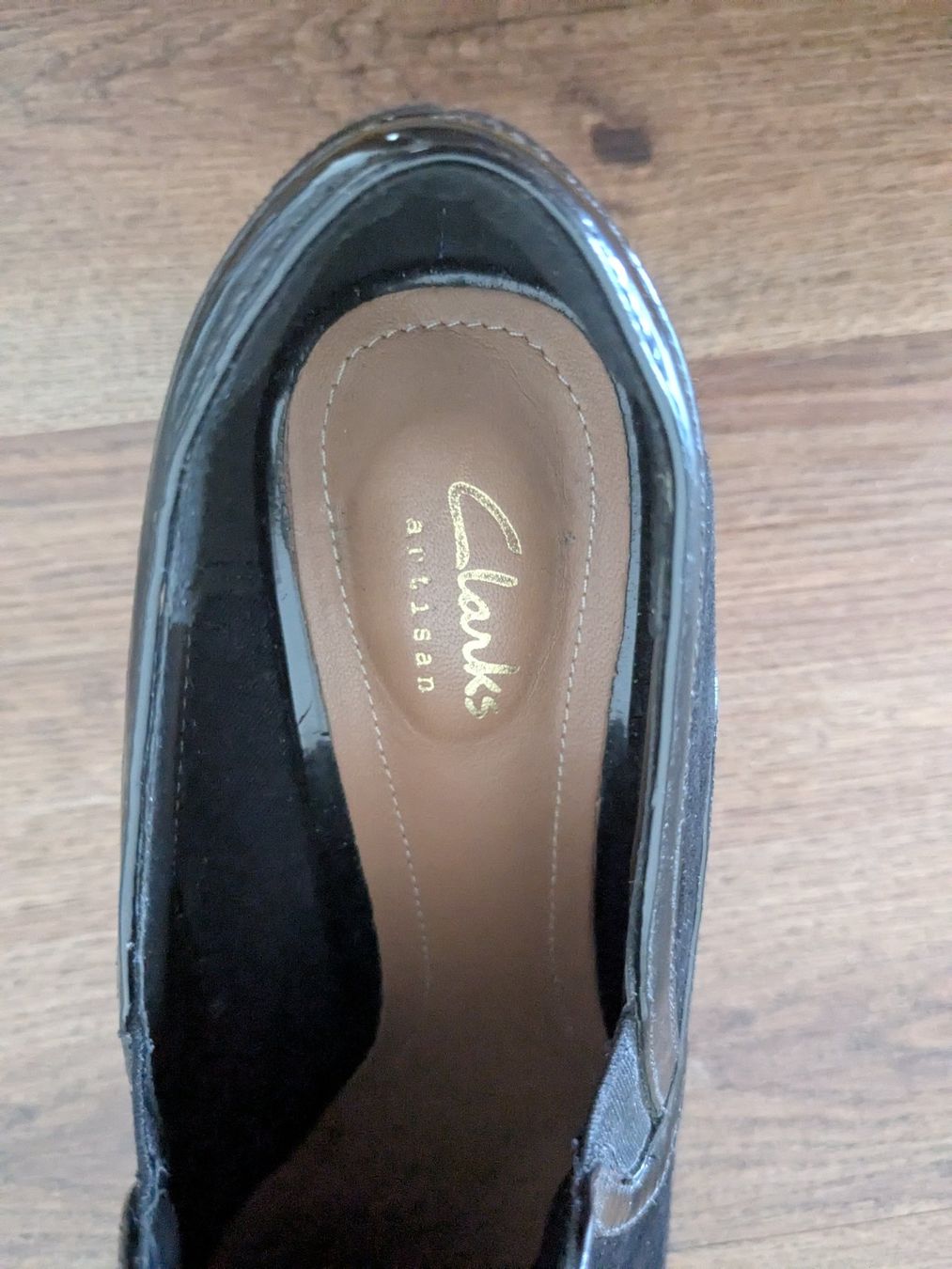 Clarks Damenschuhe: Stiefeletten/Ankle Boots Clarks, schwarz, Leder, Gr.40 – Gebraucht aus Fehraltorf von van_9xng 2