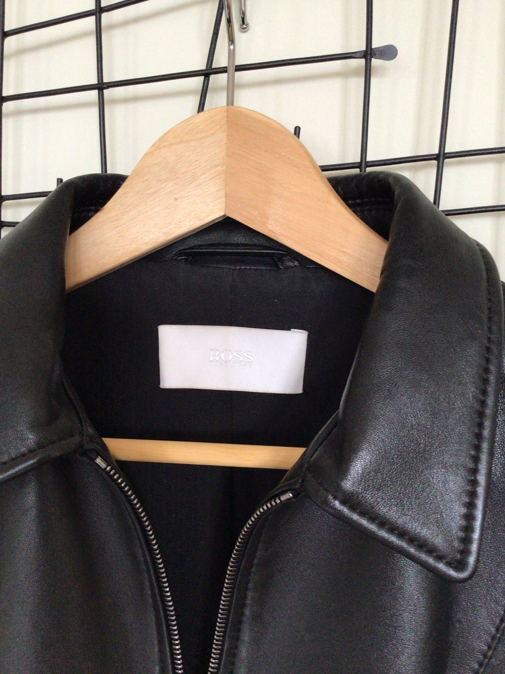 Hugo Boss Giacche: Jacke Leder – Usato da Zürich venduto da ElarmariodeRuth 1