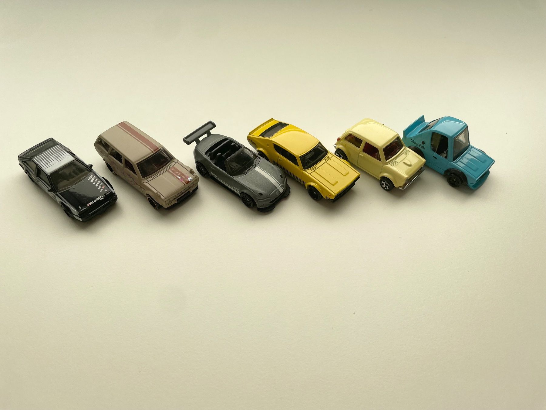 Hot Wheels Modellini d'auto: Hot Wheels Sammlung (52 Modelle) – Nuovo (secondo la descrizione) da Walenstadt venduto da GreenGoblin 5