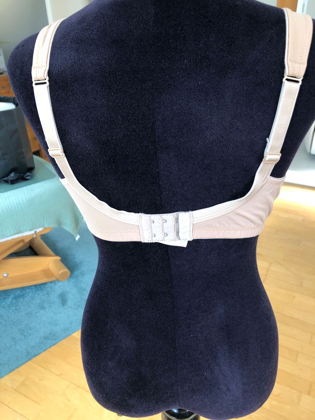 Altra biancheria intima: Beiger BH, Grösse 75C,  guter Zustand – Usato da Arlesheim venduto da leyRum4.5 3