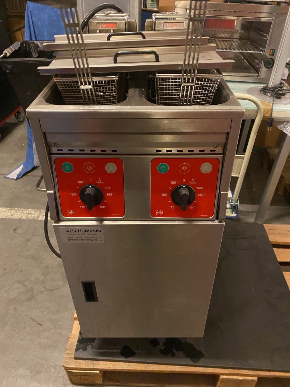 Frifri Appareils de cuisine: FriFri BASIC 422 Doppel-Fritteuse 400V – D'occasion à Bern par Baron010