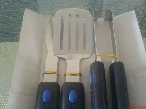 Set di posate: neues Barbecue Set – Nuovo (secondo la descrizione) da Oftringen venduto da andrax 1