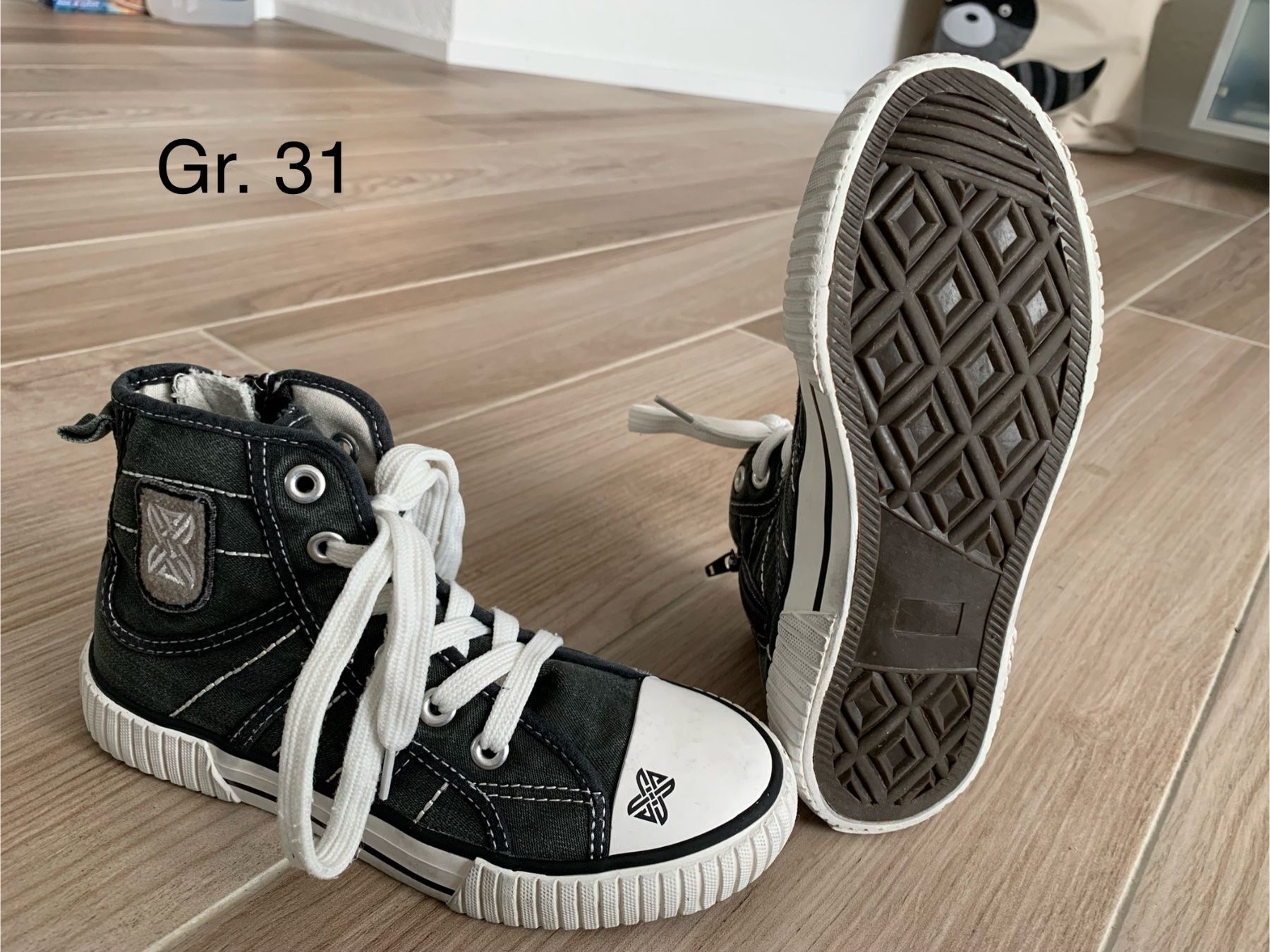 Scarpe per ragazzi: Schuhe Gr. 31 mit Reissverschluss – Usato da Rudolfstetten venduto da Joyw