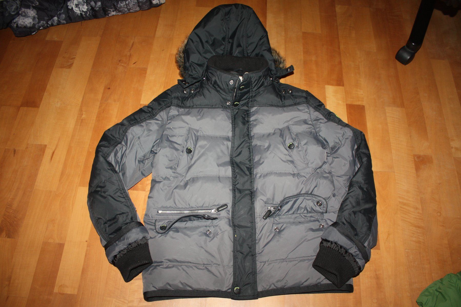 H&M Giacche & Cappotti: Junge Jacke – Usato da Effretikon venduto da Freedom2025 2