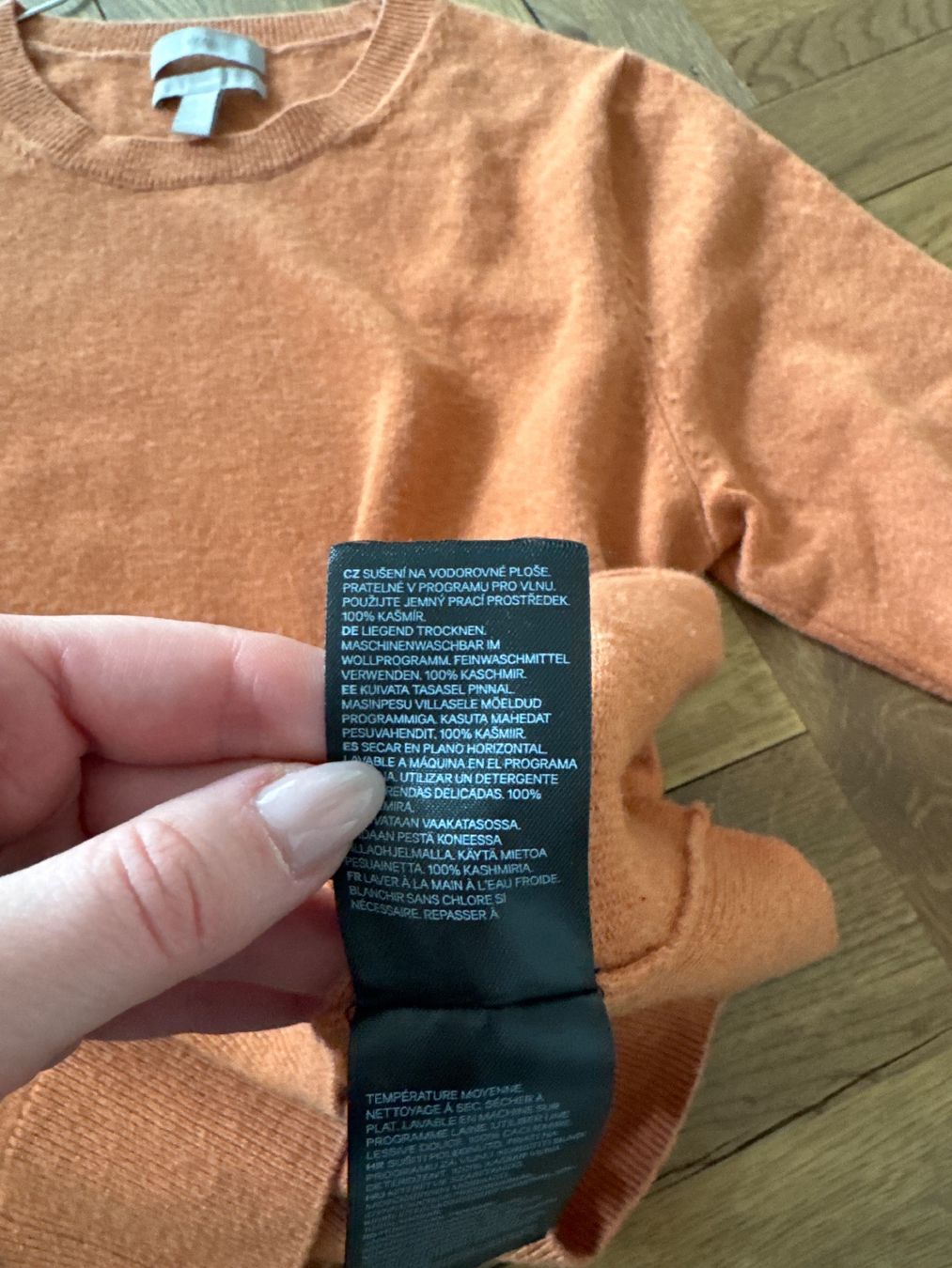 H&M Pullover & Sweatshirts: Damen H&M Kaschmirpullover Kurzarm in Orange – Gebraucht aus Meilen von Emma_321 7