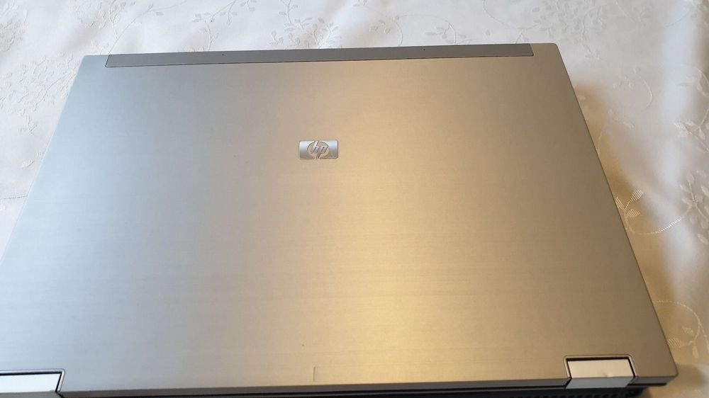 Hp 8730w Elitebook Mit Docking Station Kaufen Auf Ricardo 4938