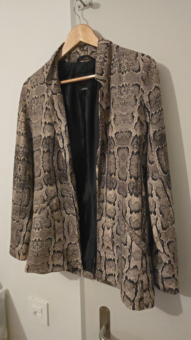 Pull&Bear Giacche: Blazer imprimé python Pull&Bear, taille XS, doublure satinée – Nuovo (secondo la descrizione) da Carouge GE venduto da dem_7zbc 1