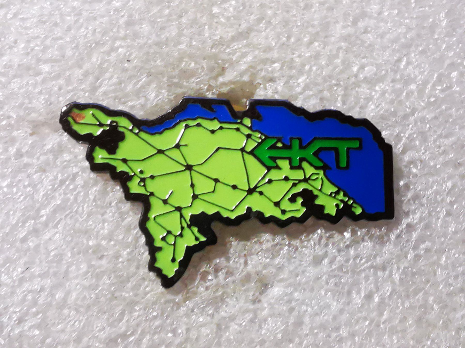 Placchette & Badge: Ansteckpin 121: KT – Usato da Oppligen venduto da Pin-Fall-Shop