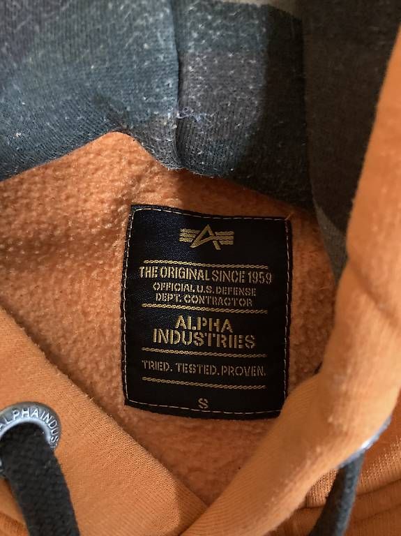 Maglioni & Felpe: Alpha Industrie Hoodie – Usato da Villigen venduto da Manometer 1