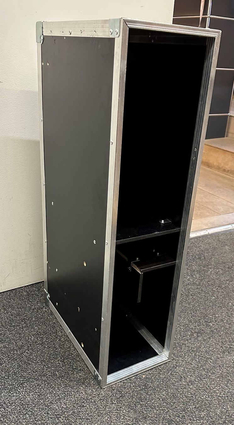 Casse di trasporto: Flightcase zB. für PC Tower – Usato da Rüti ZH venduto da Philippek