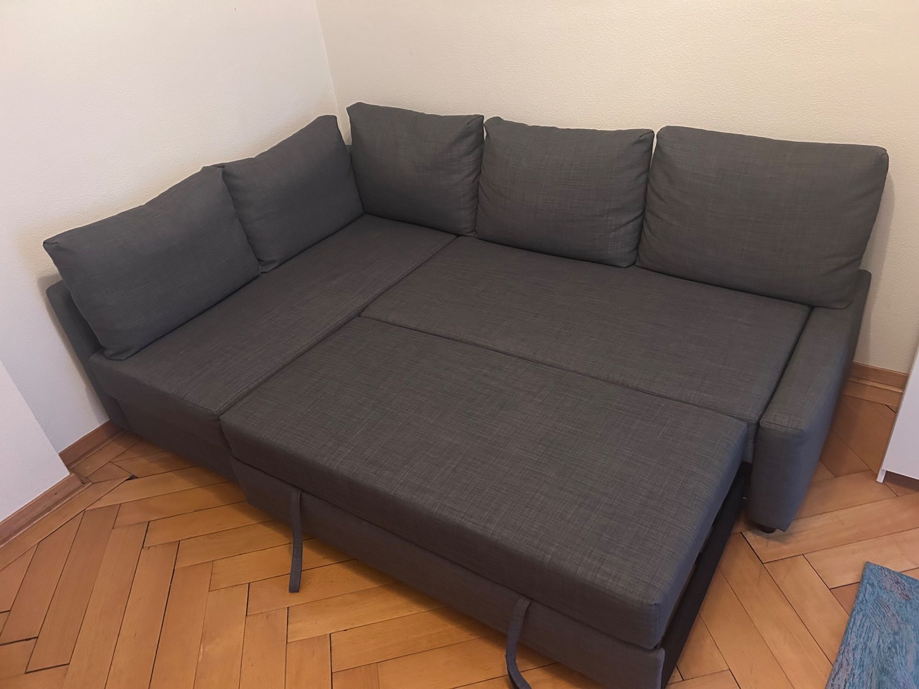 Ikea Divani: IKEA FRIHETEN Eck-Schlafsofa – Usato da Luzern venduto da adr_95wg 1