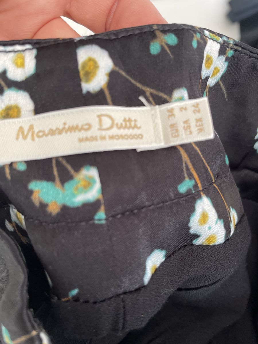 Massimo Dutti Pantaloni: Massimo Dutti Shorts Gr.34 mit Blumenmuster – Nuovo (secondo la descrizione) da Zürich venduto da MyFashion 2