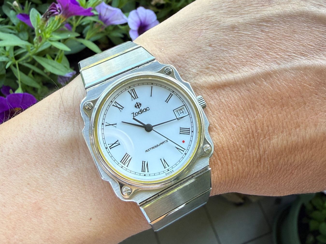 Zodiac Orologi: Zodiac Astroquartz NOS bracelet acier intégré – Usato da Lausanne venduto da Placebo7