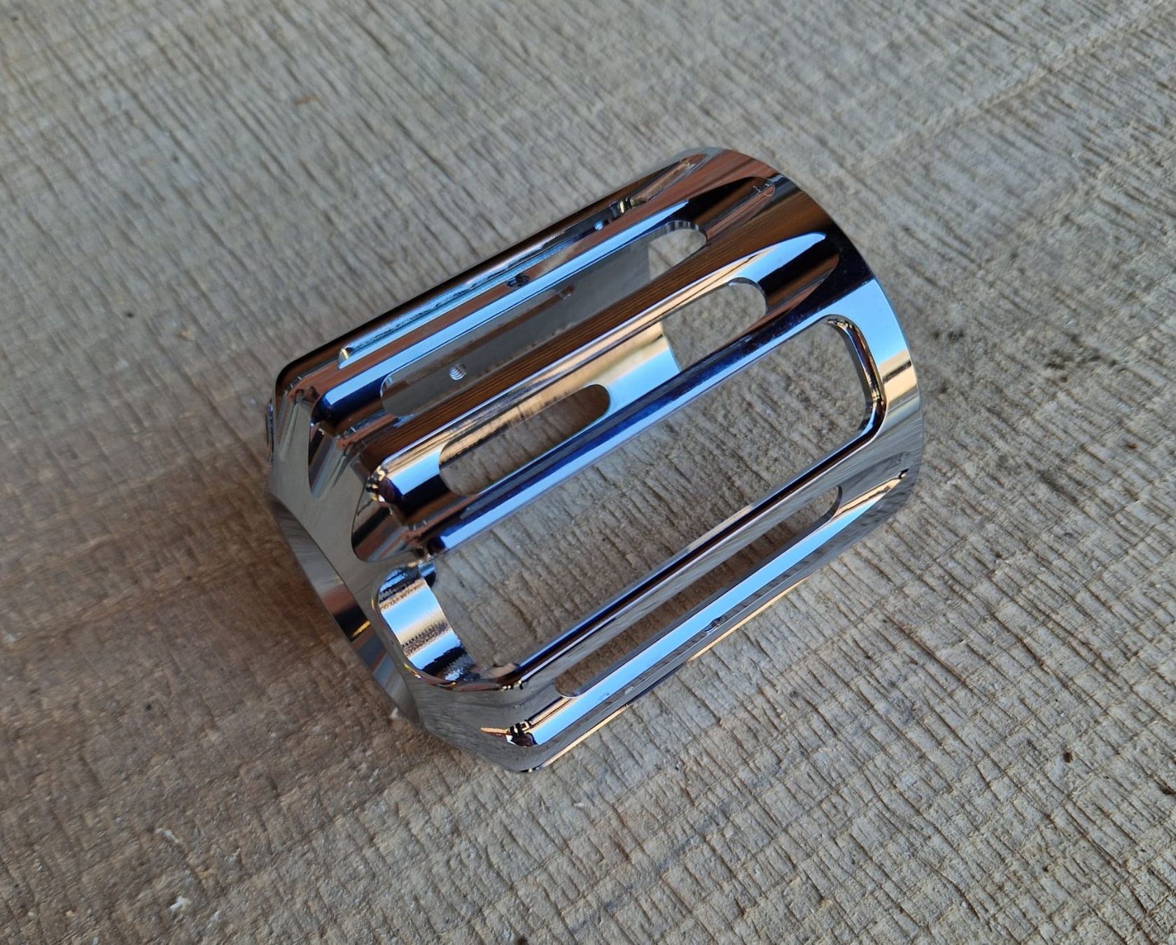 Harley-Davidson Tutti i ricambio per moto: Harley Ölfilterabdeckung – Nuovo e nell'imballaggio originale da Dorf venduto da Messer-Schweiz