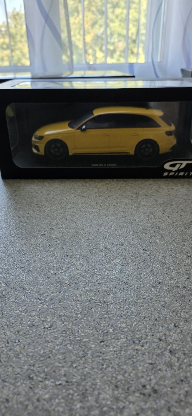 Modellautos: Audi rs4 b9 modelautos – Neu und originalverpackt aus Kölliken von Mrscarry 2