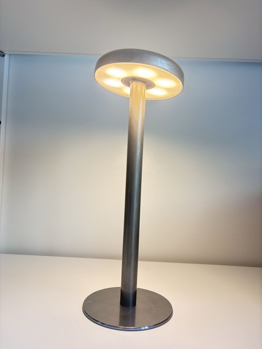 Lampade: Minimalist Lampe Nachttisch Metall – Nuovo (secondo la descrizione) da Zürich venduto da felinecion 2