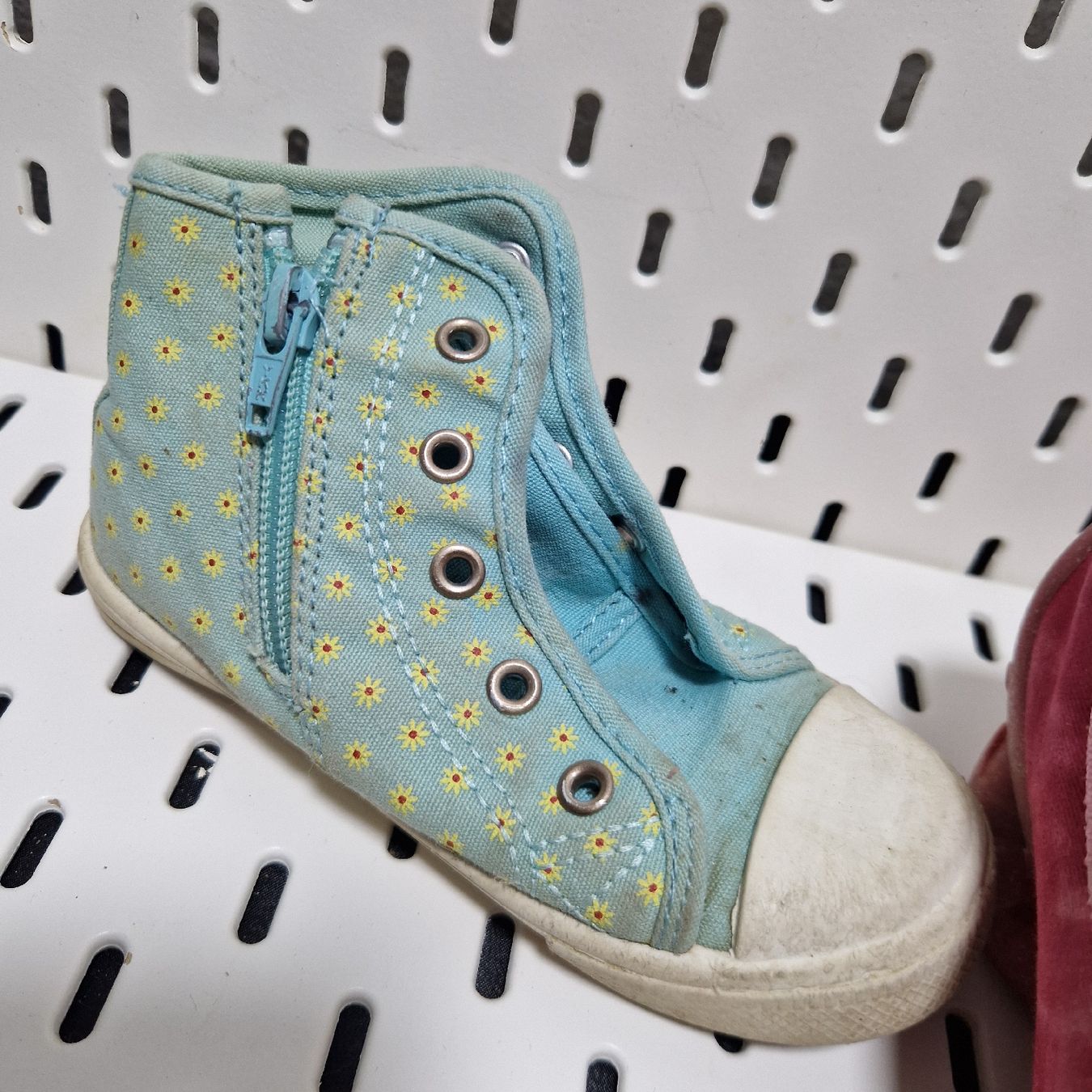 Chaussures filles: Kinder Schuhe Paket, Grösse 25-26 – D'occasion à Gwatt (Thun) par Letzte-Chance-III 4
