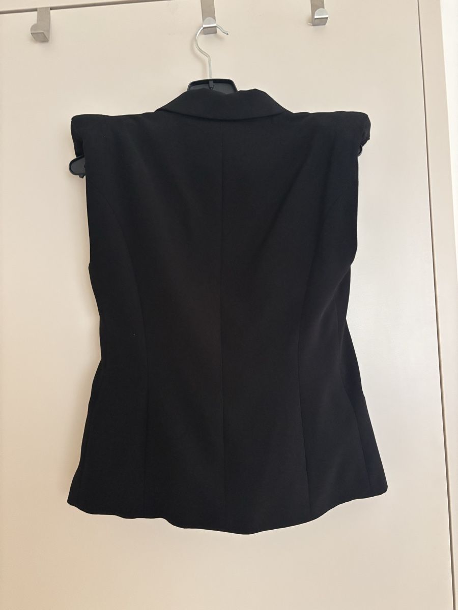 Zara Camicette: ZARA schwarze ärmellose Blazer Gr. S  – Usato da Arbon venduto da Viktoriaa 3