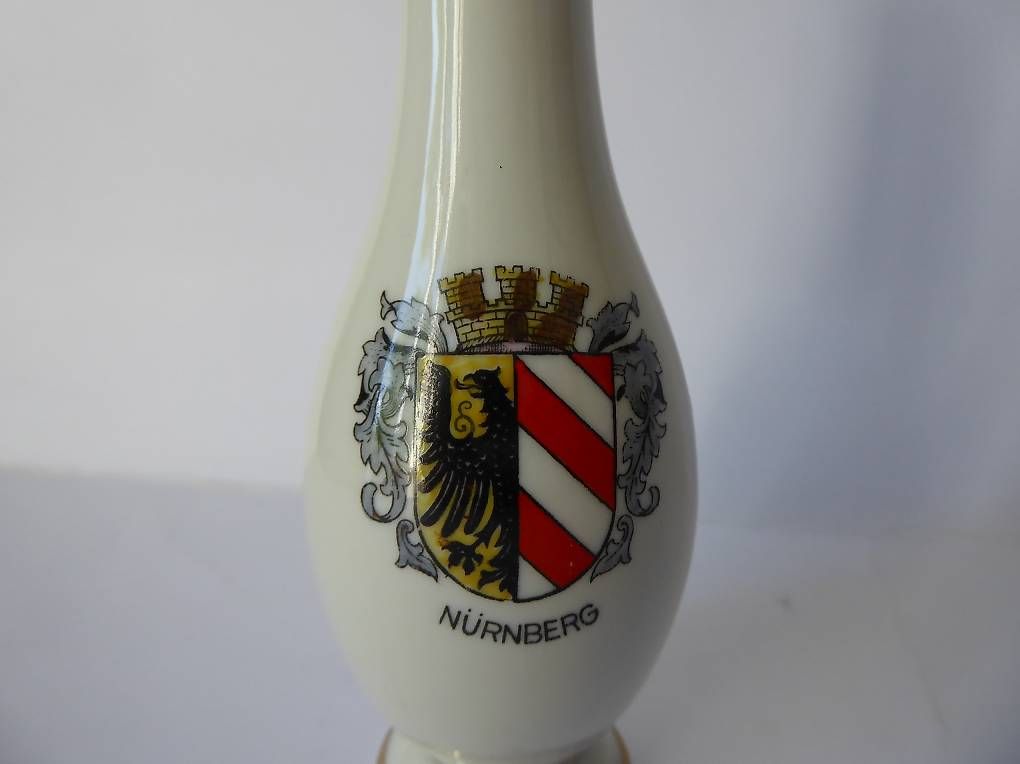 Vasi & Recipienti: Souvenir Vase Nürnberg, Eversberg Bavaria, 15cm – Usato da Turbenthal venduto da Nautop 1