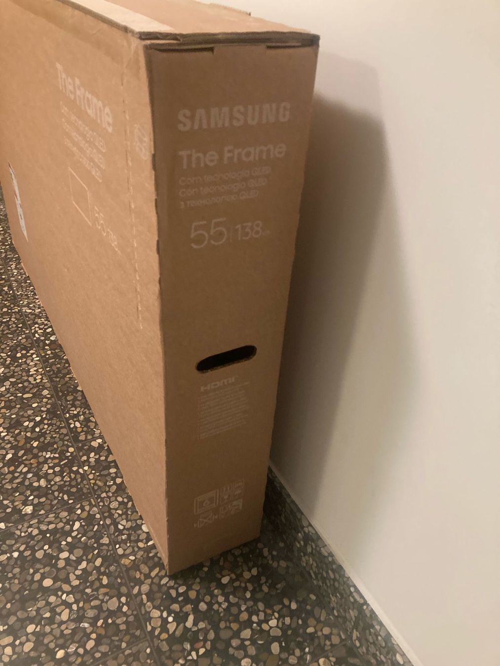 Samsung Televisori: Samsung The Frame QE55LS03D ORIGINALVERPACKT – Nuovo e nell'imballaggio originale da Bachenbülach venduto da Poppy92 3