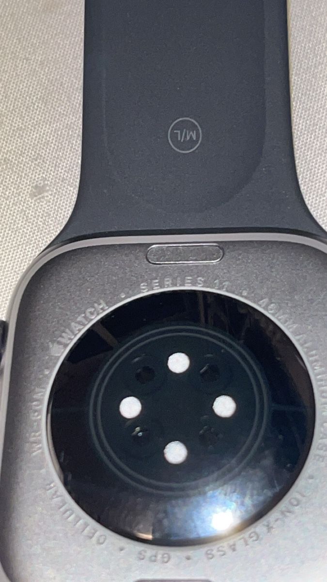 Apple Smartwatch: Apple Watch series 11 – Neuf (Voir description) à Buchs AG par dim_6c9l 2