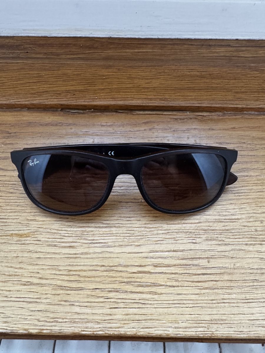 Ray-Ban Lunettes & Verres: Ray Ban Sonnenbrille – D'occasion à Zürich par Leined 1
