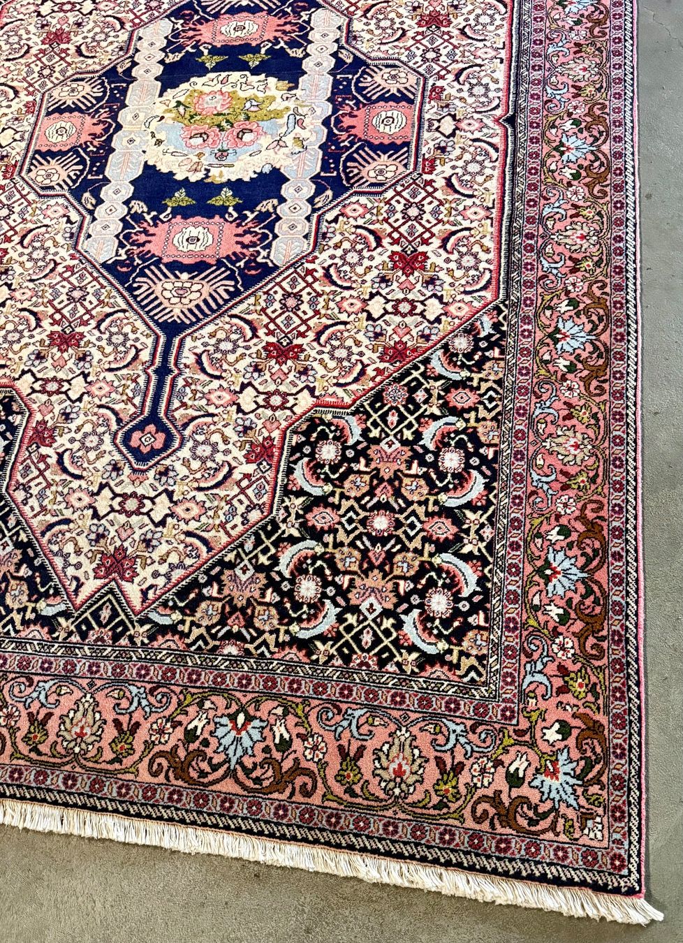 Tappeti: Wunderschöner, handgeknüpfter Teppich, 168 x 258 – Usato da Bern venduto da tempoverde 4