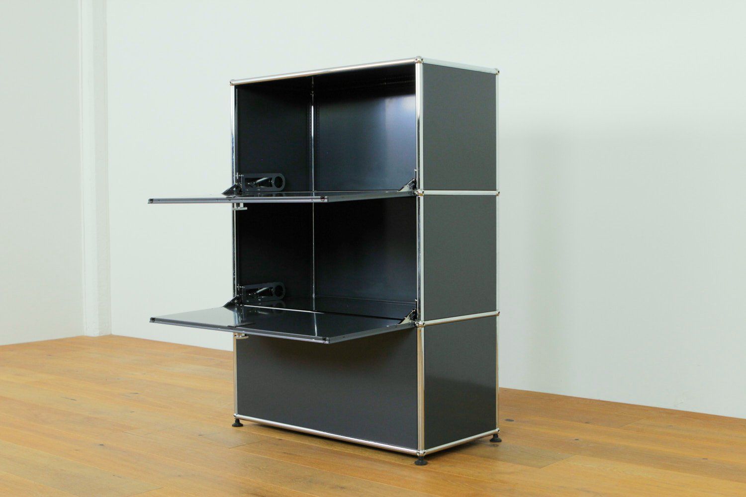 USM Scaffali: USM Haller Regal Anthrazitgrau – Nuovo (secondo la descrizione) da Affoltern am Albis venduto da StudioStandard 2