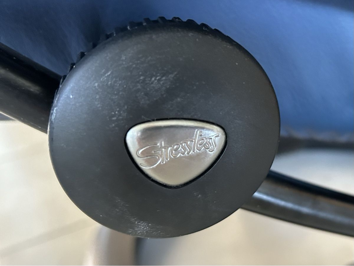 Stressless Sessel: Stressless Sessel mit Hocker Leder dunkelblau gebraucht – Gebraucht aus Lanzenhäusern von vic63 7
