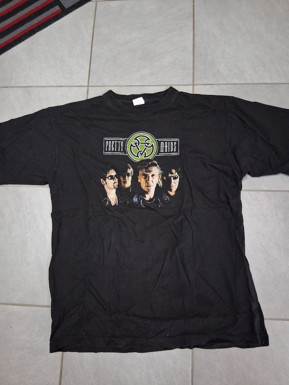 T-shirts: ts Pretty maids (metal) – D'occasion à St-Cergue par VeganWarrior