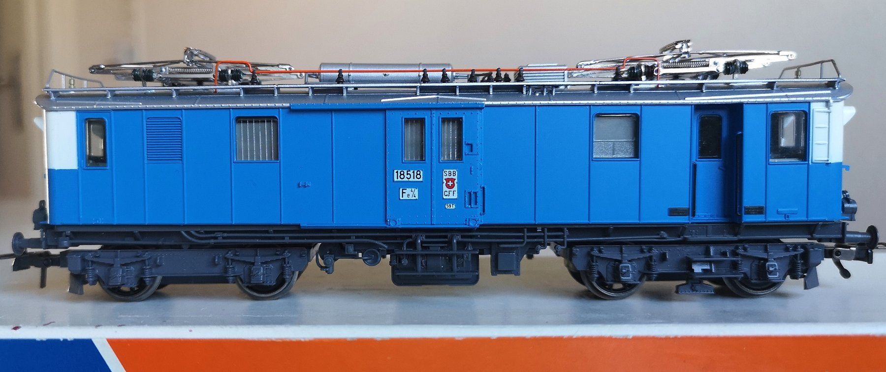 Roco Modellini di ferrovie: Roco Fe 4/4 SBB ( Arbeiter-Pullman ) H0 DC Analog – Usato da Rheinfelden venduto da Goggo5