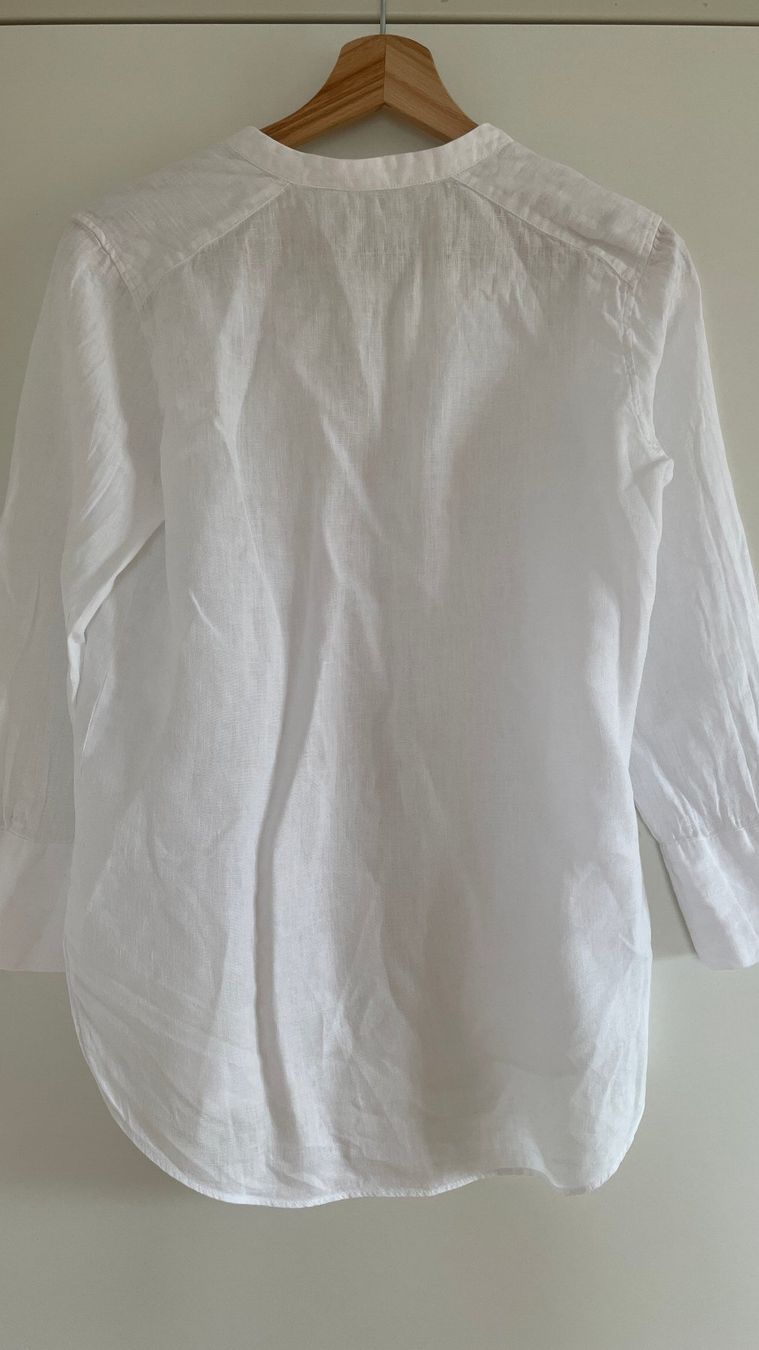 Blusen: Leinenbluse weiss, Grösse XS – Gebraucht aus Burgdorf von Crown. 1
