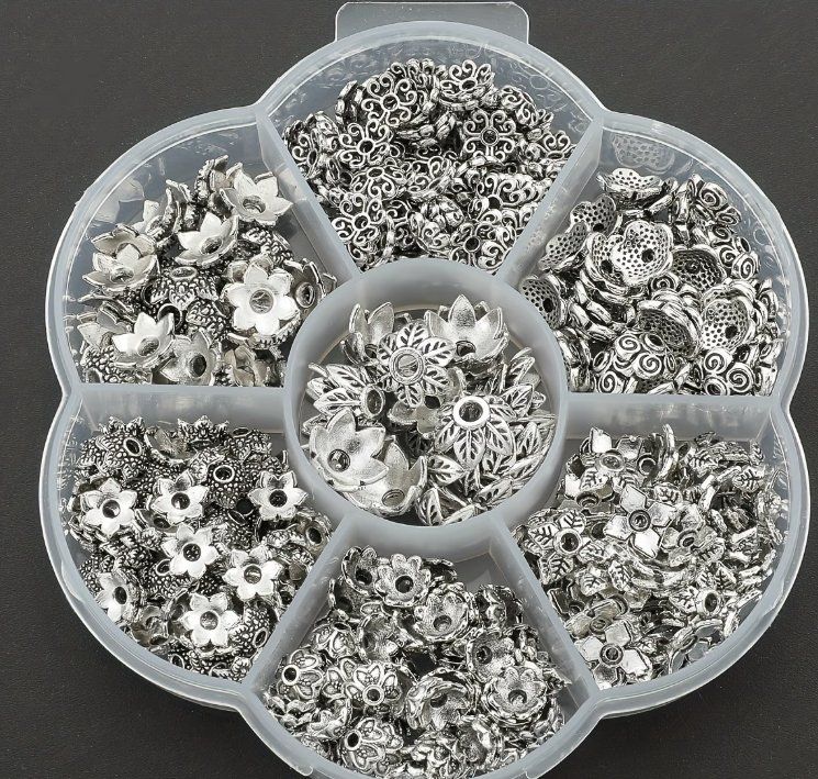 Perlen (unechte): Bastelperlen / Perlenkappen silber mit Organizer Box – Neu und originalverpackt aus Geneve von vane267