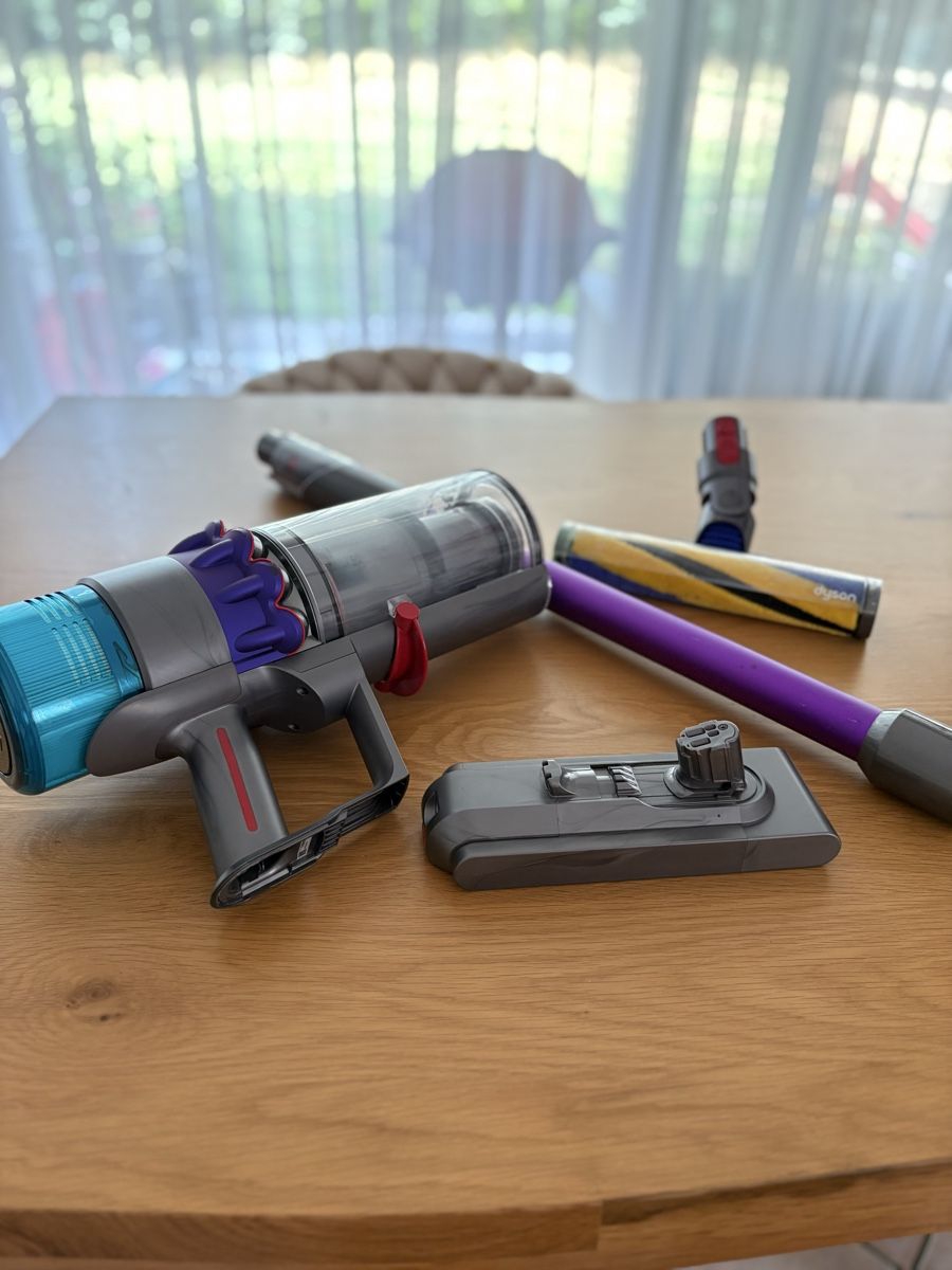 Dyson Aspirateurs & Accessoires: Dyson Gen5detect Absolute  – Défectueux à S. Antonino par LIKA91 1