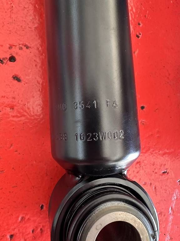 Jaguar Tutti pezzi di ricambio auto: Stossdämpfer Jaguar Sovereign – Usato da Watt venduto da besy_14 2
