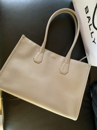 Bally Tasche Leder beige neu
