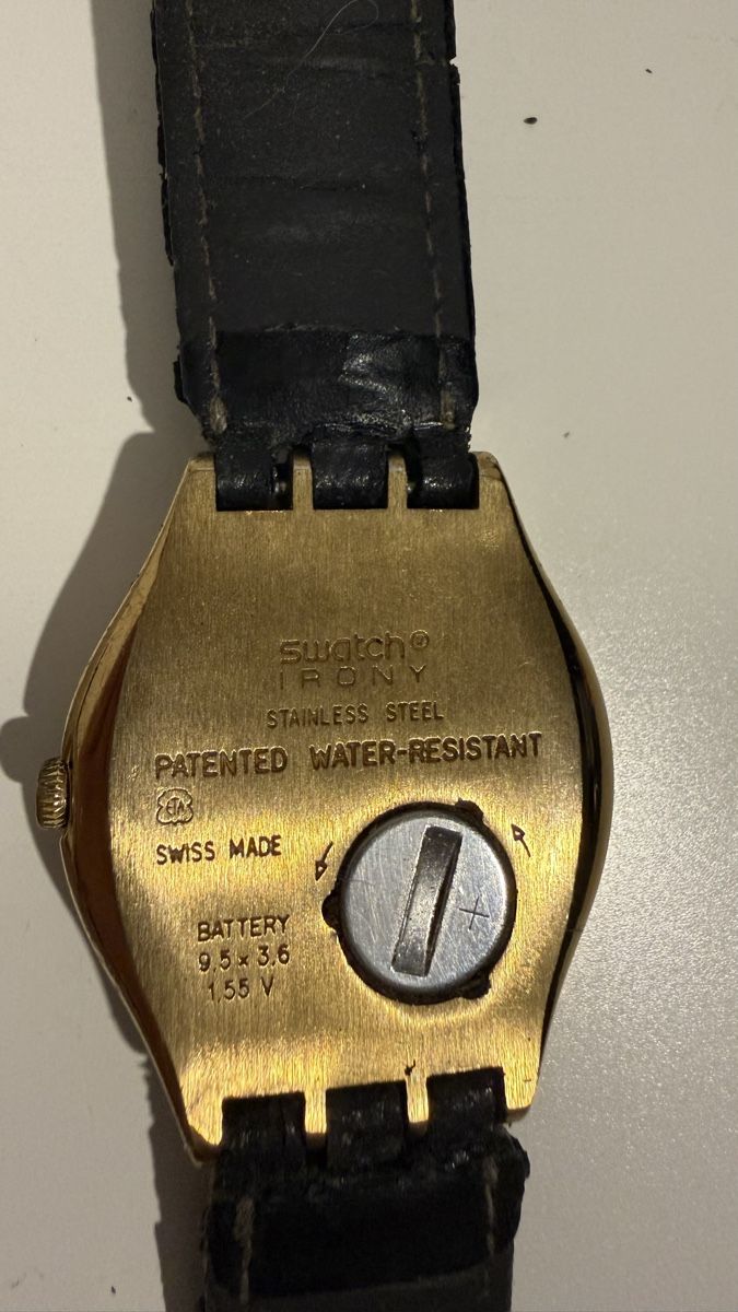 Swatch Orologi: Swatch Irony Uhr Goldfarben – Difettoso da Däniken SO venduto da sunnyresales 2