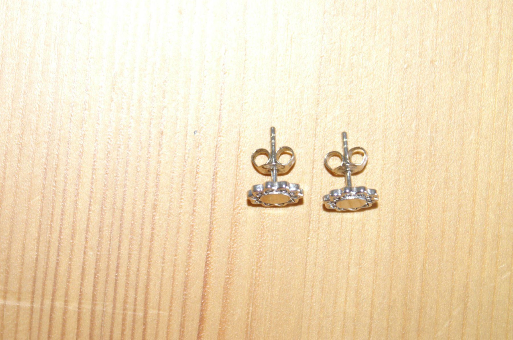Orecchini pendenti & Orecchini a lobo: Ohrstecker "Sonnenblume" – Nuovo (secondo la descrizione) da Grüt (Gossau ZH) venduto da o-nyx 3