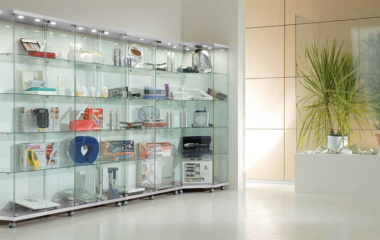 Vetrine: Glasvitrine, Kirsch, Silber & Wenge (B.157cmxT.40cmxH.180cm) – Nuovo e nell'imballaggio originale da Kriens venduto da GCgestaltung.17 7