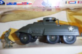 VÉHICULE SOLIDO    °°°°  COMBAT CAR °°°° art 6104 numéroté