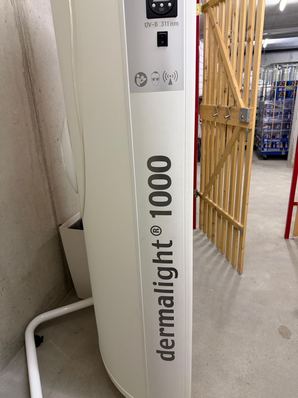Medizinische Geräte: dermalight 1000 UV-B 311nm – Gebraucht aus Gontenschwil von Electrosoundboy 1